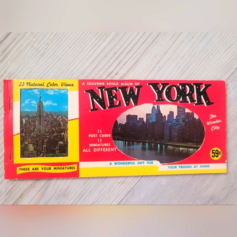 Rare 1960s New York City Postcards Booklet & Miniatures Souvenir Album